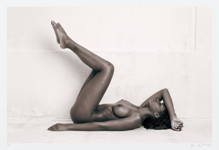female form in photography,